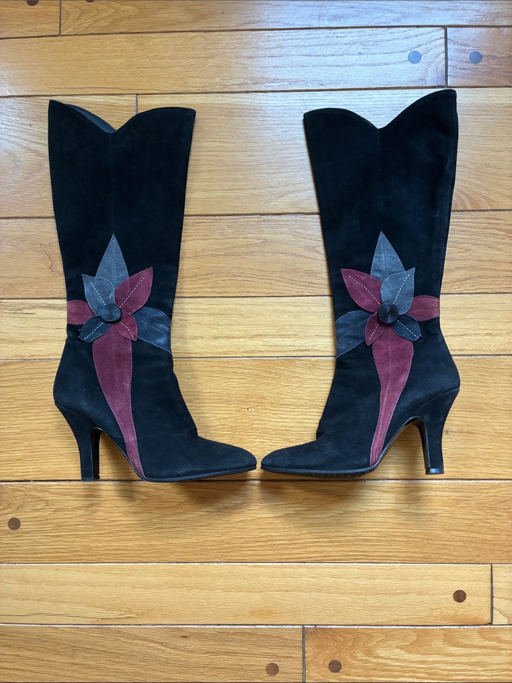 Mila Paoli Tall Black Suede Floral Heel Boots - Picture 13 of 13